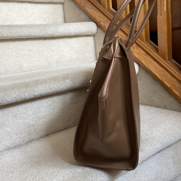 alberta di canio rockstud leather tote (valentino look w/o the hefty price 😊 - Picture 3 of 16